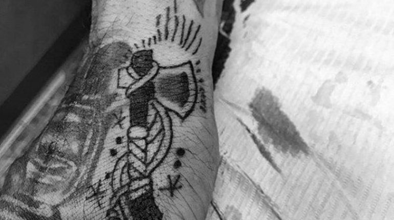 175 Best Hand Tattoo Ideas with Meanings!